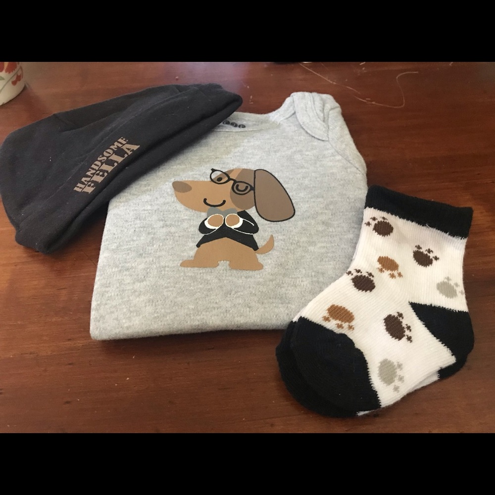 0-3 month short sleeve onesie set